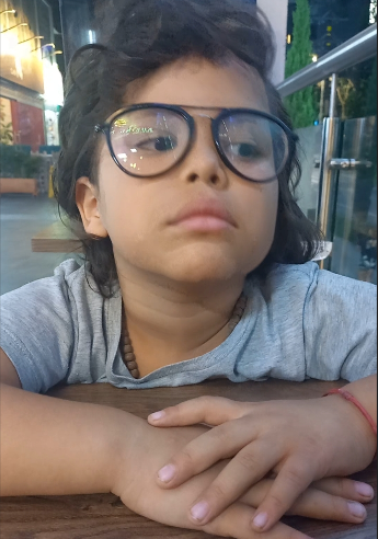 Usando los lentes de papá